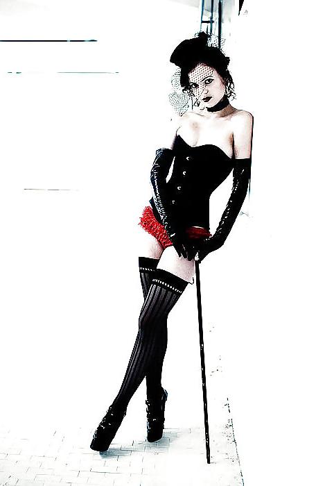 25P Gothic beauties 02