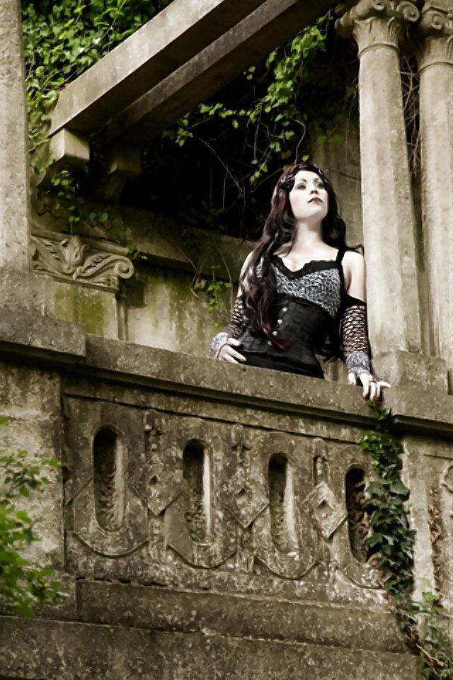 25P Gothic beauties 05
