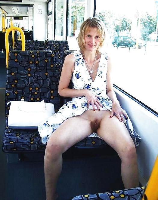 24P Is she forgot her slip 42.