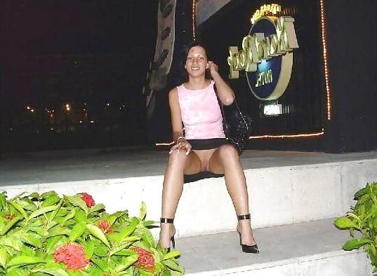 24P Is she forgot her slip 42.