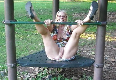 24P Is she forgot her slip 42.