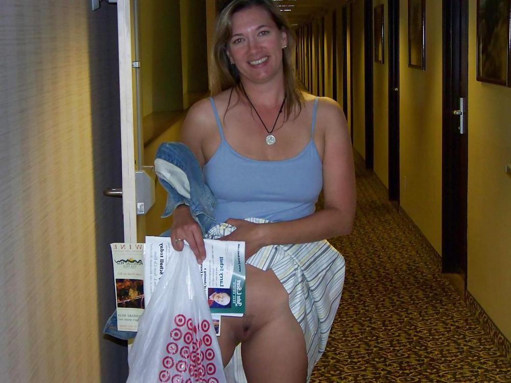 24P Is she forgot her slip 44.