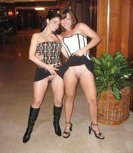 24P Is she forgot her slip 44.