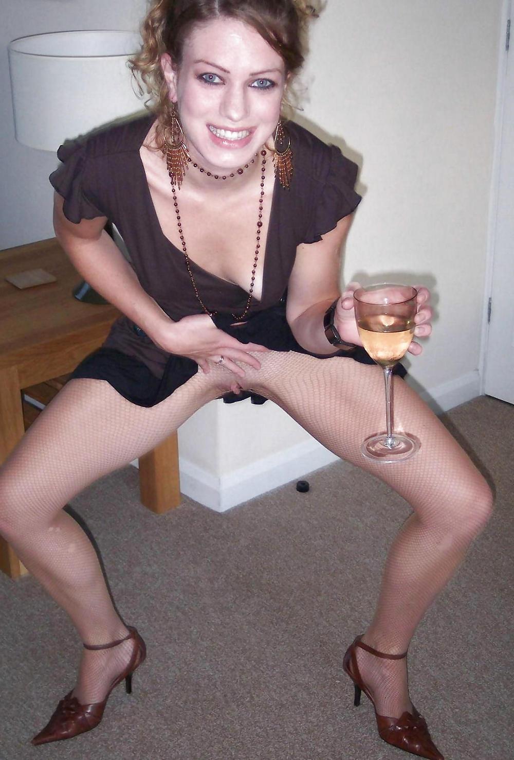 24P Is she forgot her slip 44.