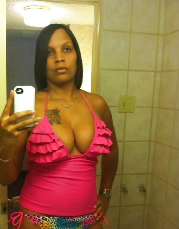 25P ALL KINDS OF BLACK MATURE WOMEN PT.8
