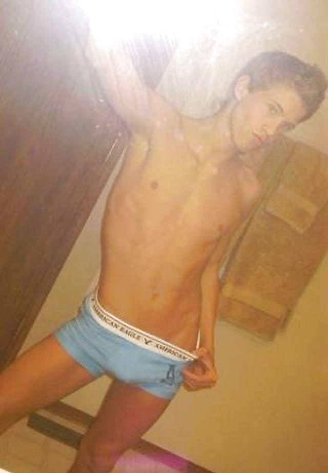 25P Young Boys in Undies geile jungs in Underwear 