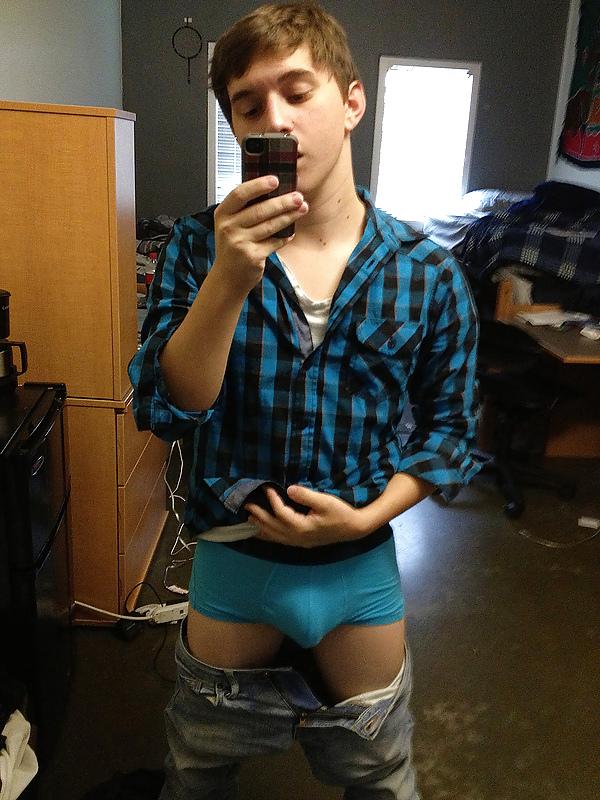 25P Young Boys in Undies geile jungs in Underwear 
