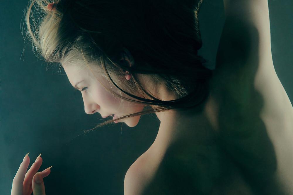12P Underwater Nude Posing 