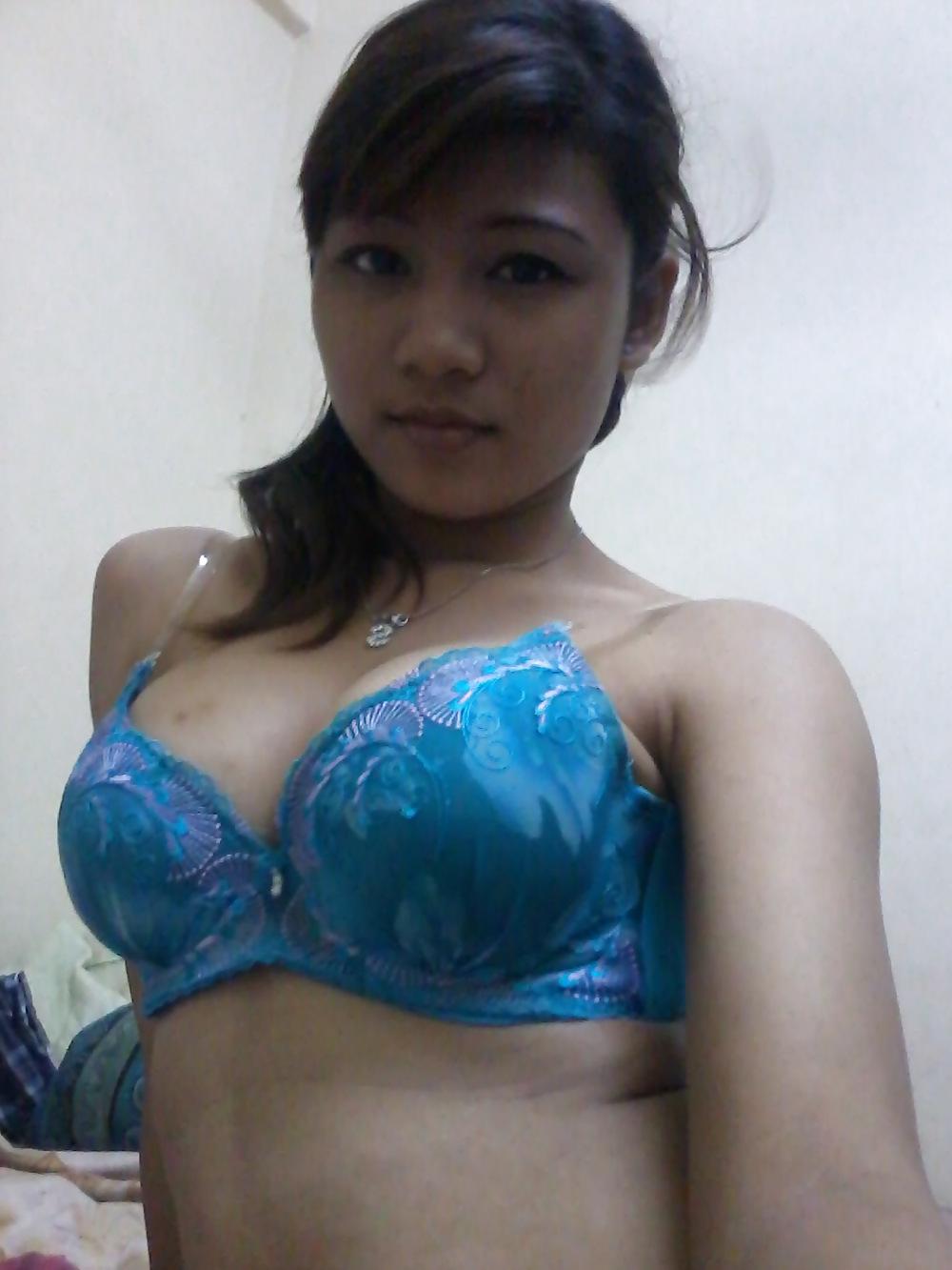 25P Asian naughty girl