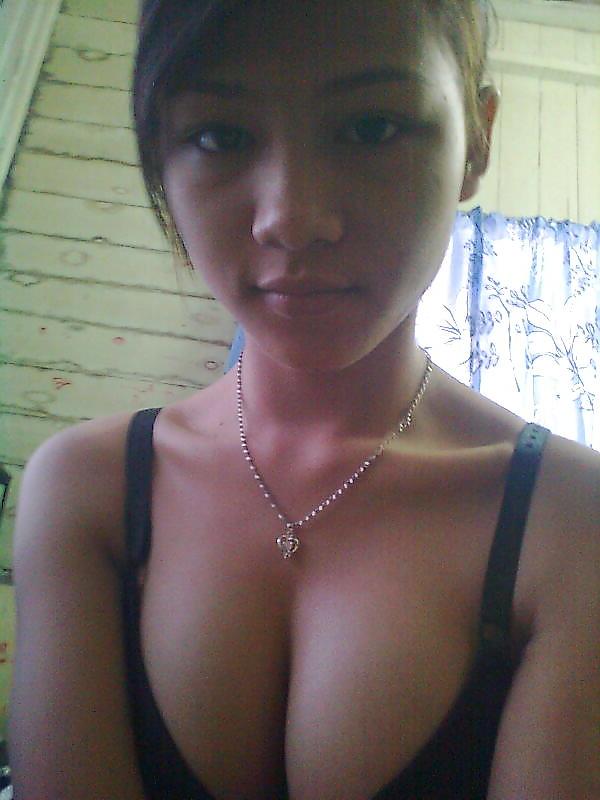 25P Asian naughty girl