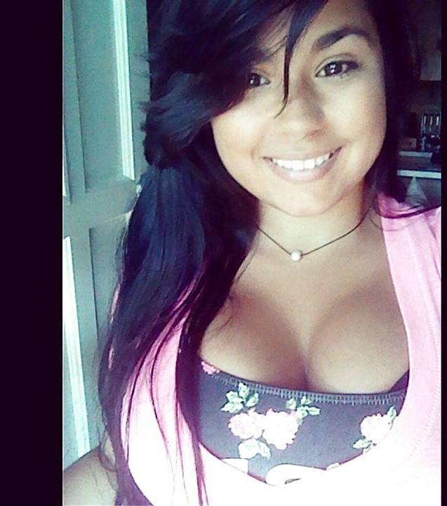 25P Latina cleavage 1 