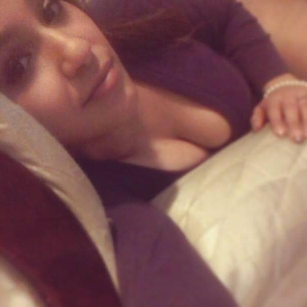 25P Latina cleavage 1 