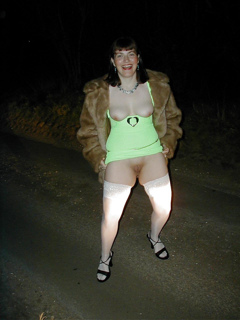 25P British Slag Wife Wanted My Cock