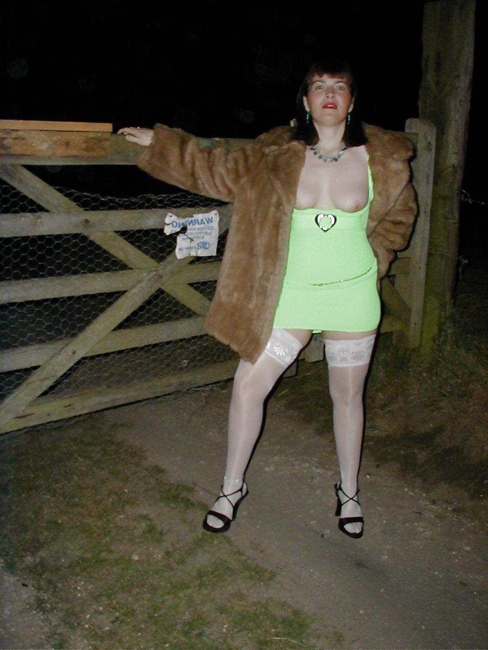 25P British Slag Wife Wanted My Cock