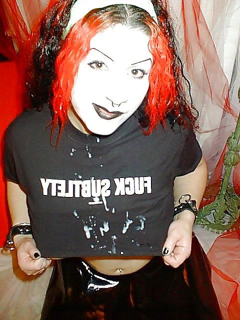 25P HANDJOB SLUT