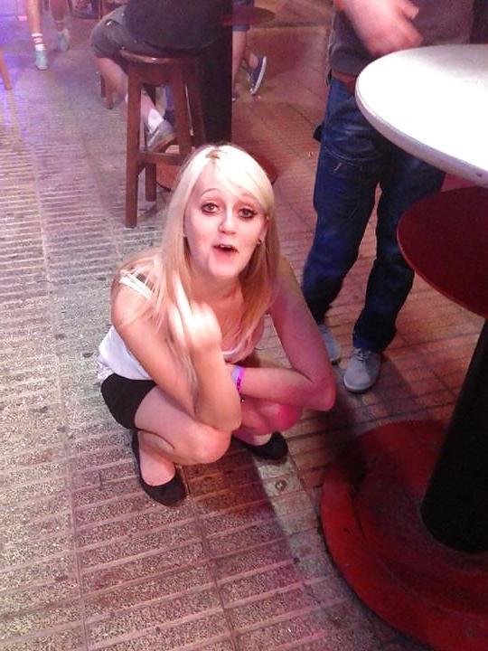 16P British Samantha Hannam Leeds