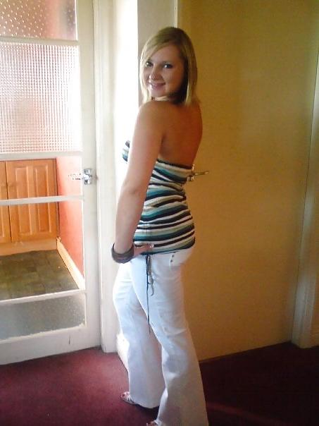 16P British Samantha Hannam Leeds
