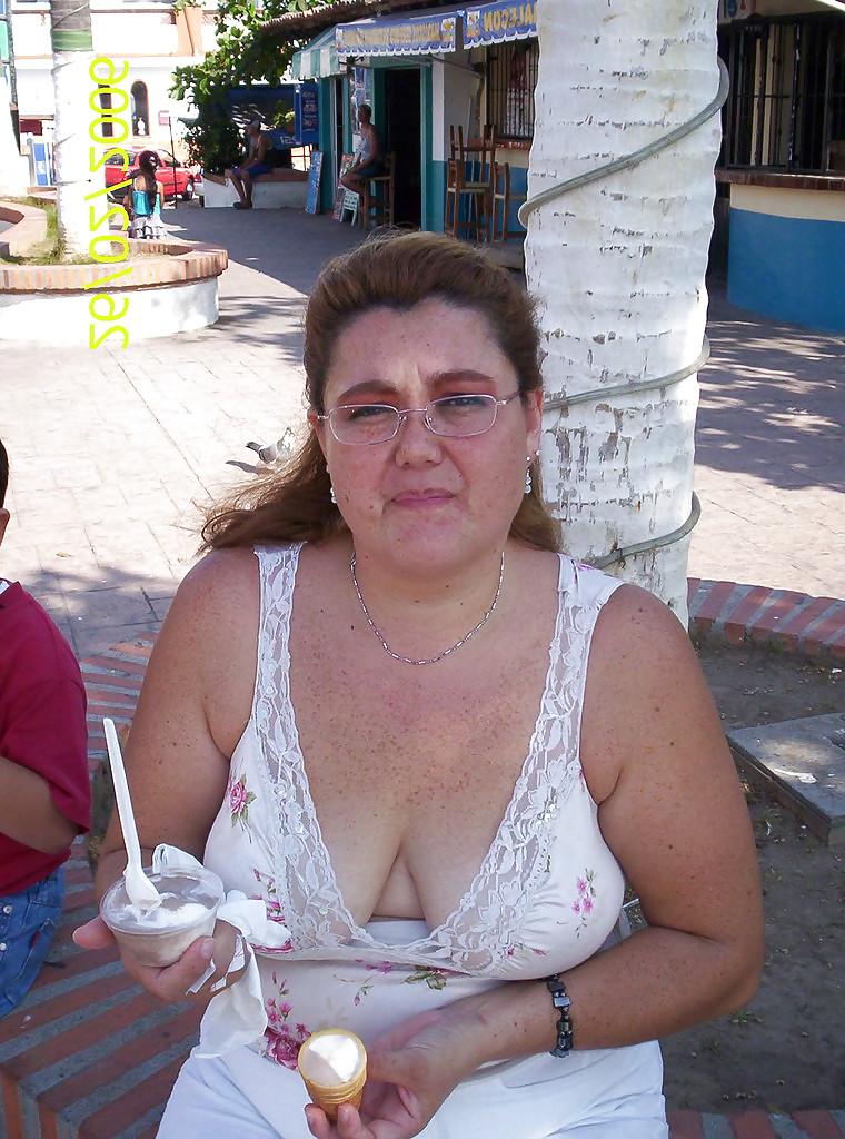 25P BBW Cleavage Collection #7