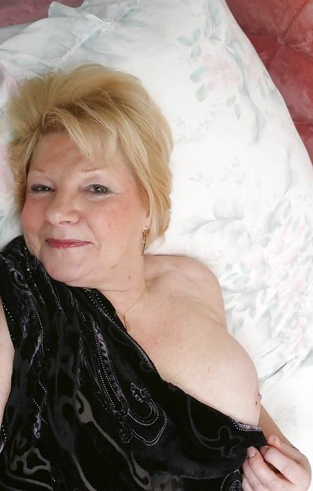 19P BBW vintage granny