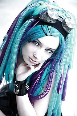 25P Goth latex life .... 