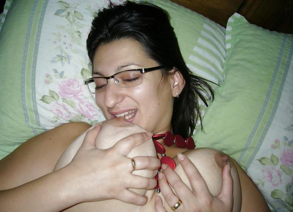 16P A very naughty mom