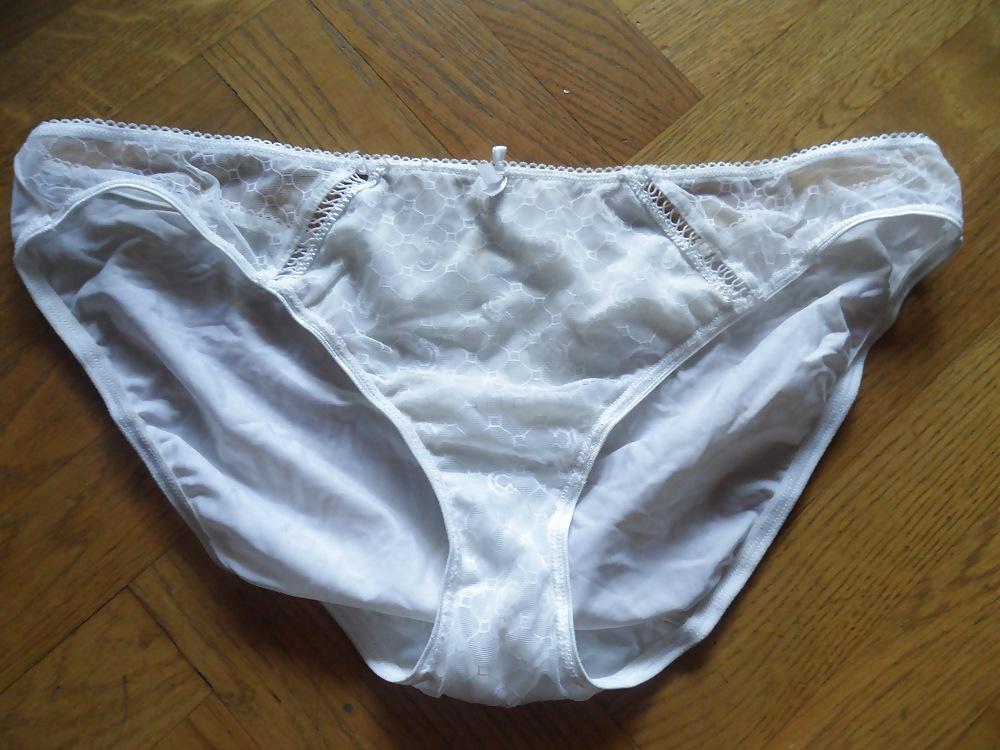 7P Slip trouve chantelle taiile 44en elastane 