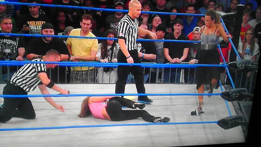 4P Mickie James nip slip TNA Knockouts