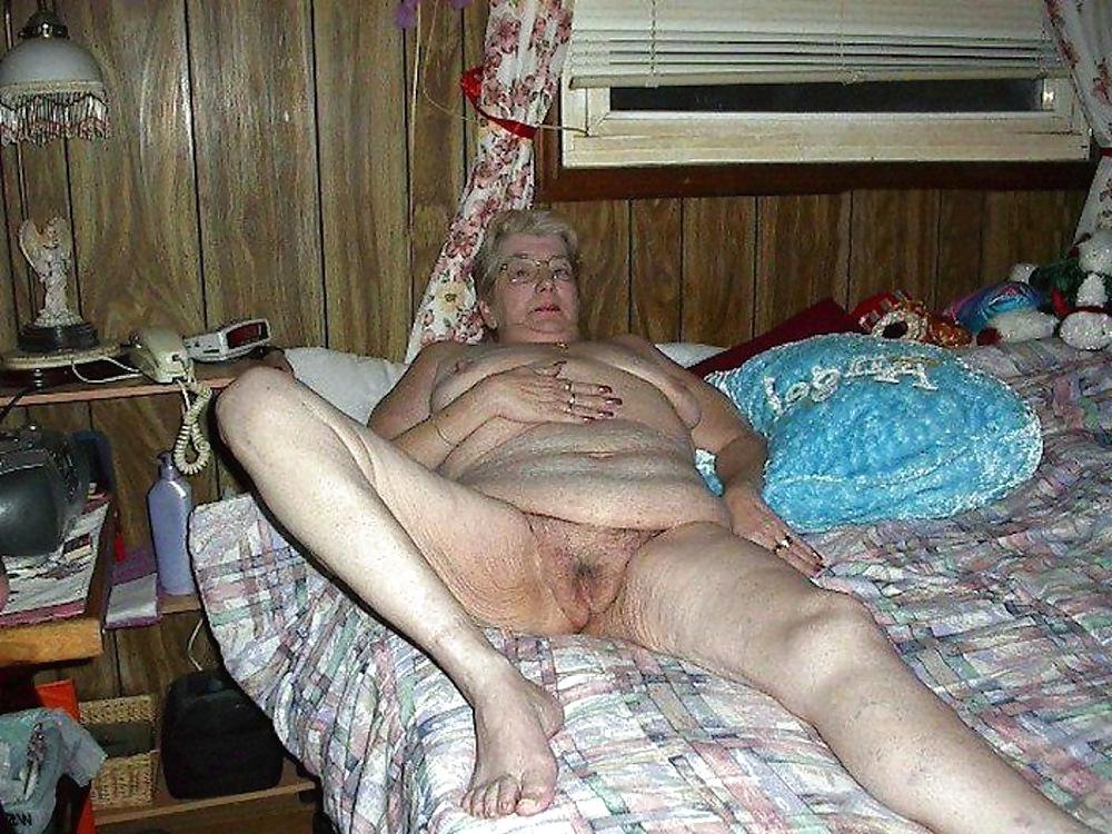 25P Grannies BBW Matures #36