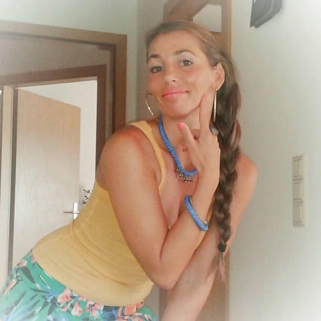 25P Turkish Girl