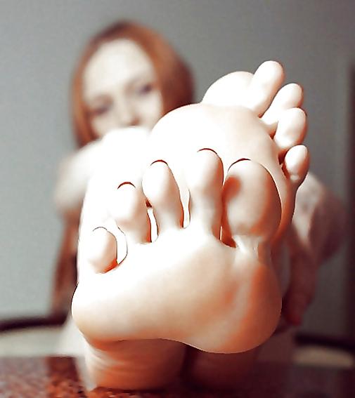25P Red Hair, Feet Bare 3