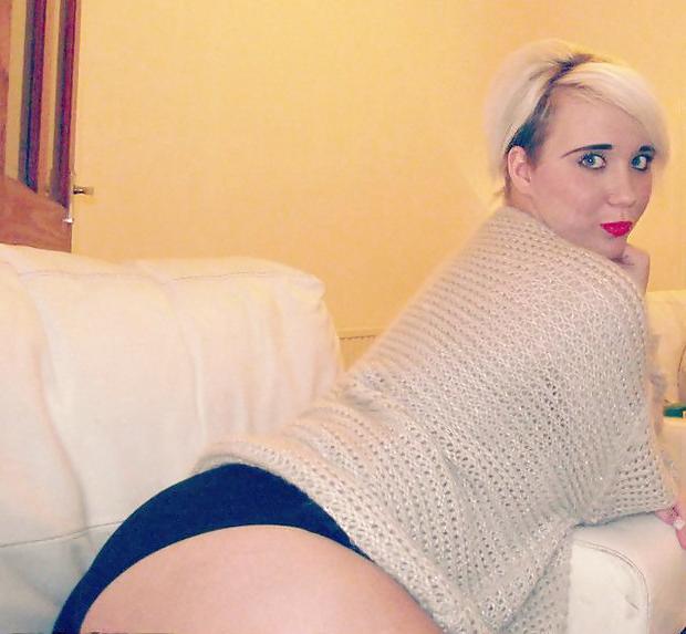 25P Blonde British Chav