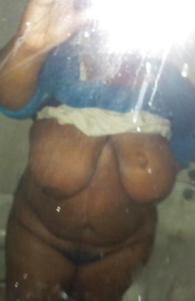 8P Black bbw with a big clit