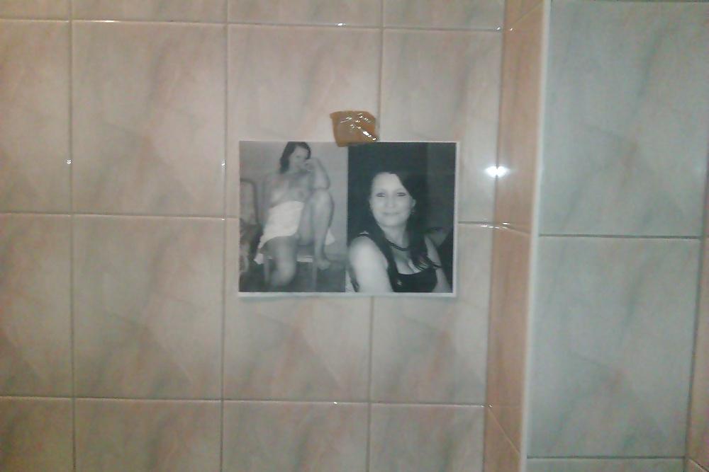 10P Sluts exposed at public wc