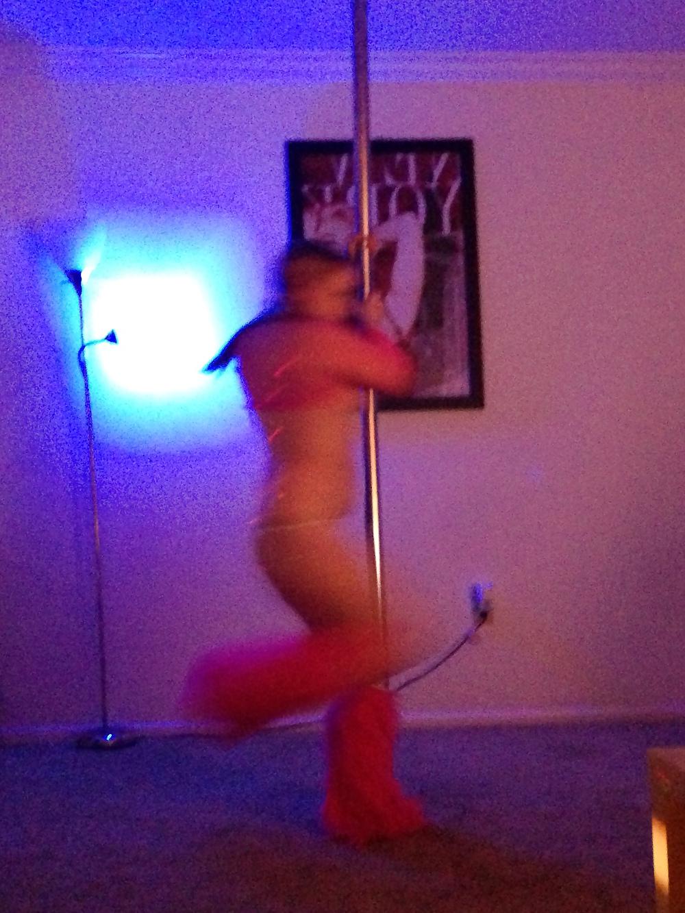 14P Pole Dancing