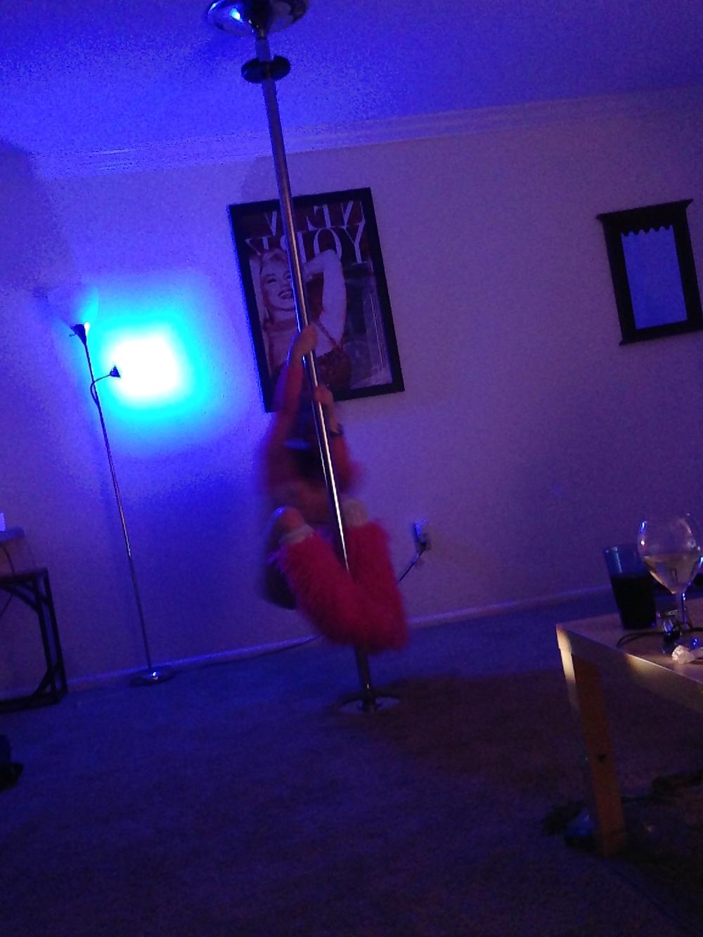 14P Pole Dancing