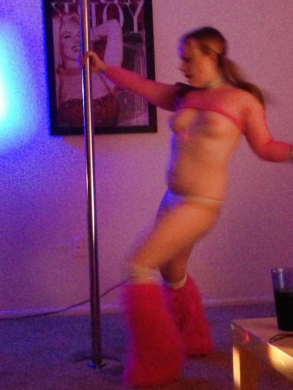 14P Pole Dancing