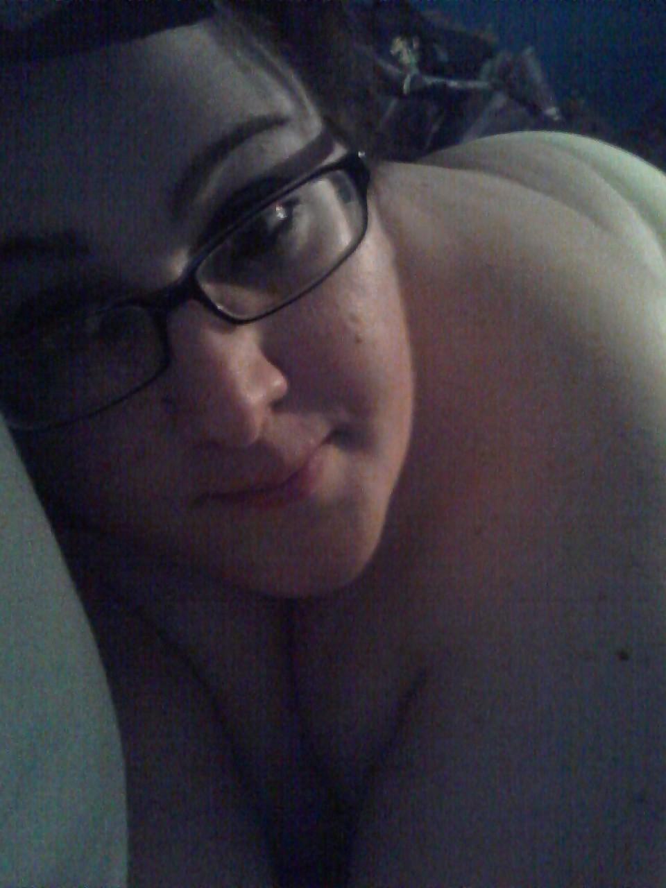25P Random nerdy cute BBW girl