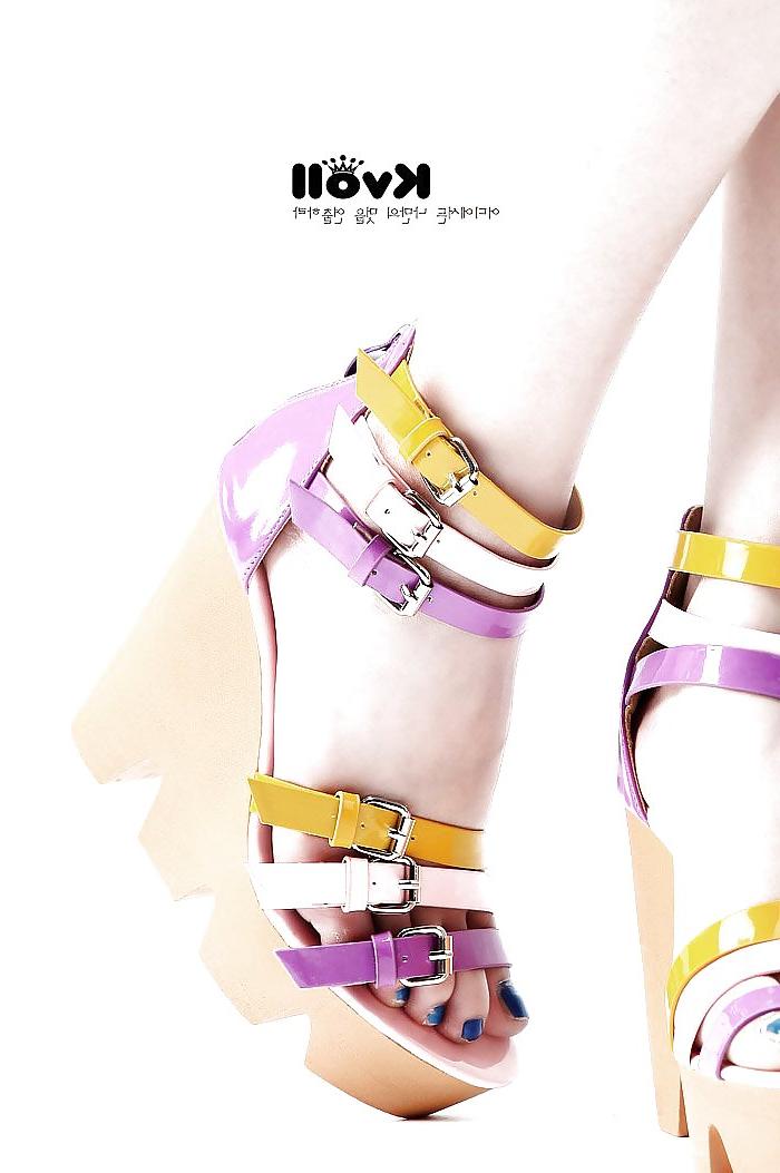 19P Sexy Feet in Sexy Shoes (1)