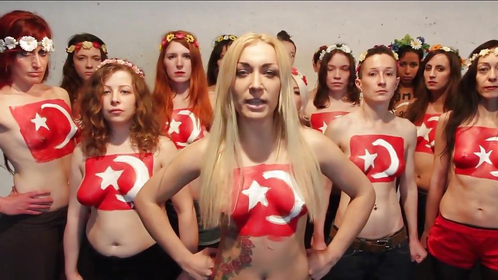 25P Turkish girls+flag ,Turk bayragimiz ve ciplak kizlar