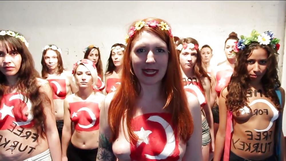 25P Turkish girls+flag ,Turk bayragimiz ve ciplak kizlar