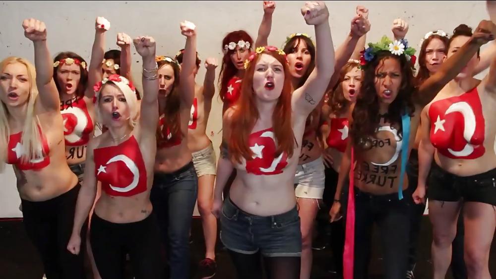 25P Turkish girls+flag ,Turk bayragimiz ve ciplak kizlar
