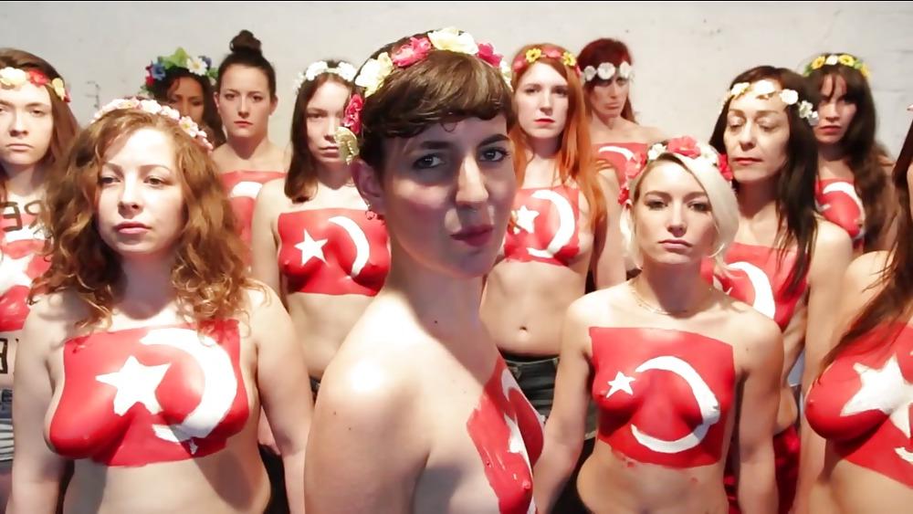25P Turkish girls+flag ,Turk bayragimiz ve ciplak kizlar