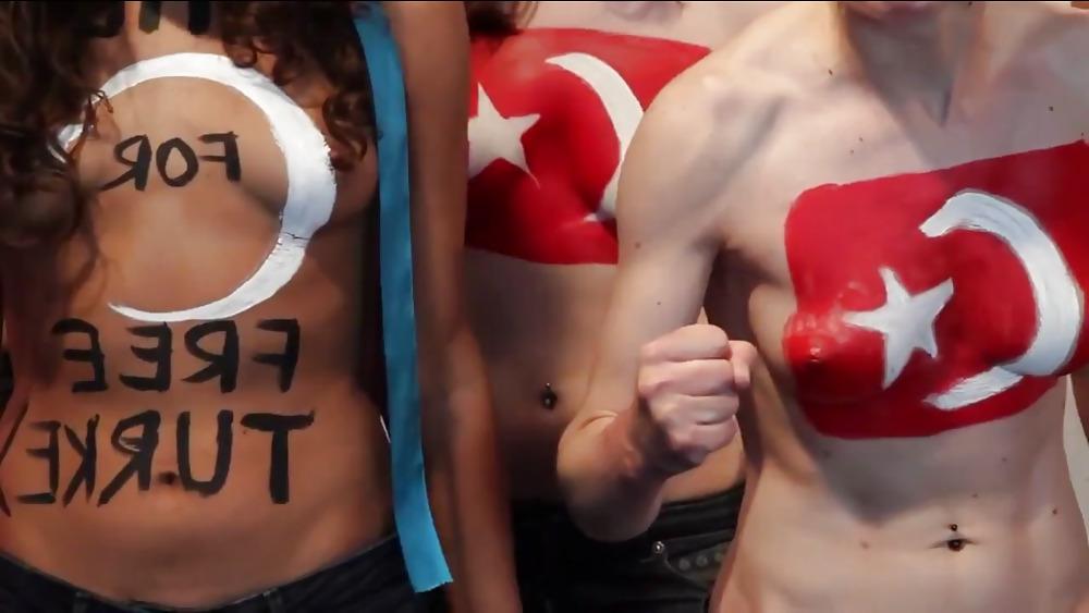 25P Turkish girls+flag ,Turk bayragimiz ve ciplak kizlar