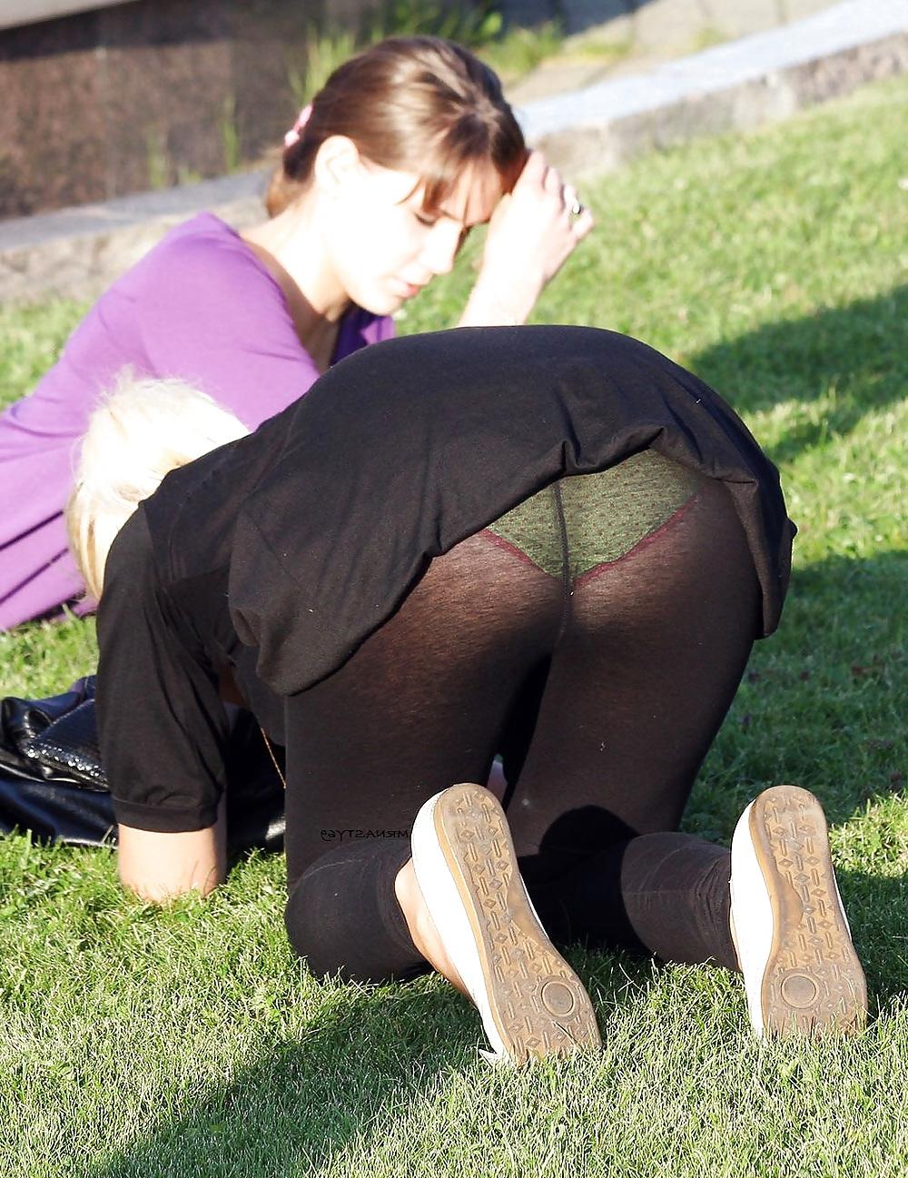 25P Candid Wives In See Thru In Public