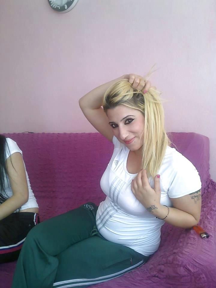 7P Busty Turkish Girl
