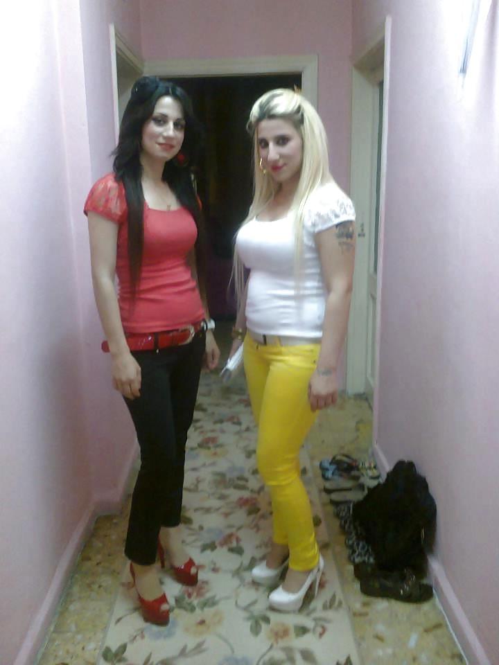 7P Busty Turkish Girl