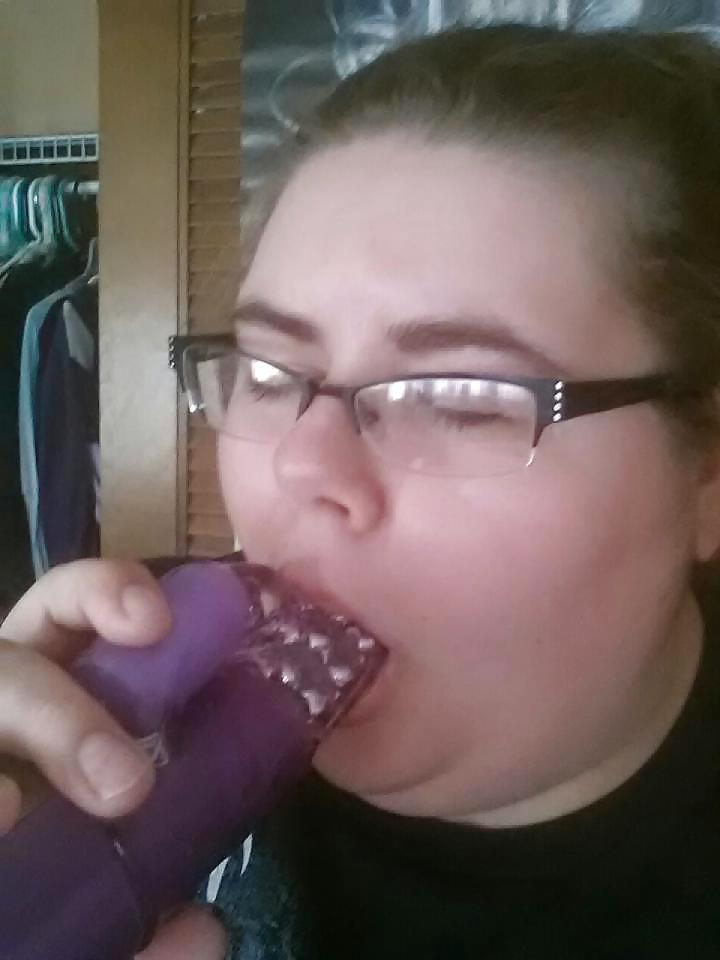 7P Bbw and her toys
