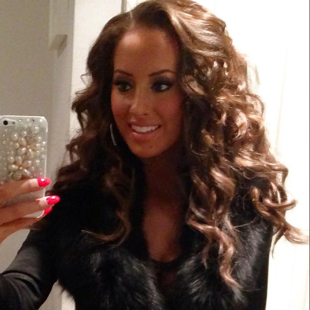 25P Sexy British UK mixed race slag