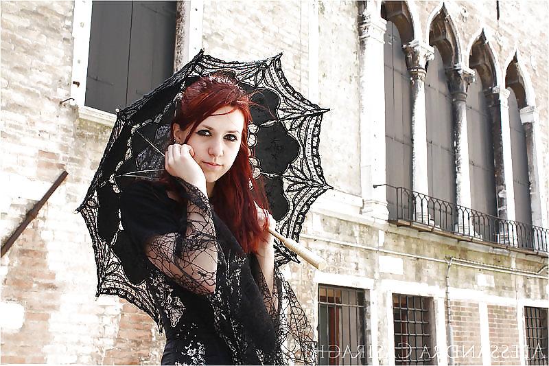 25P Gothic beauties 01