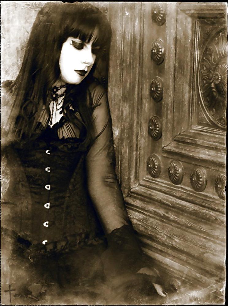 25P Gothic beauties 04